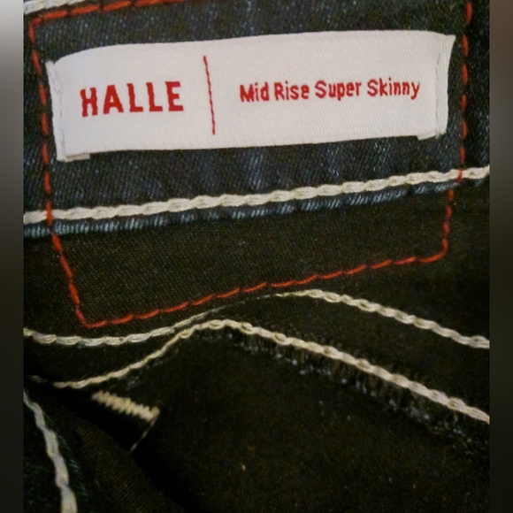 True Religion Halle mid rise super skinny jeans.  Size 28. - Picture 10 of 12